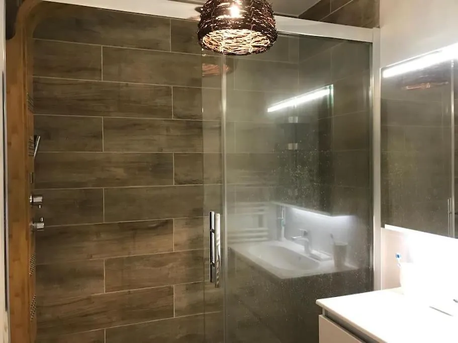 Lägenhet Appartement Confortable Calme Avec Terrasse Proche Metro - Accueil Personnel Lyon